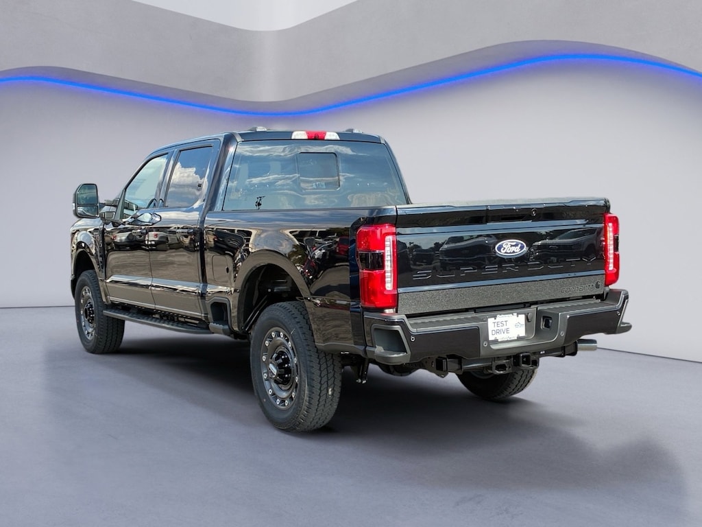 New 2027 Ford F-250 XLT Truck Crew Cab