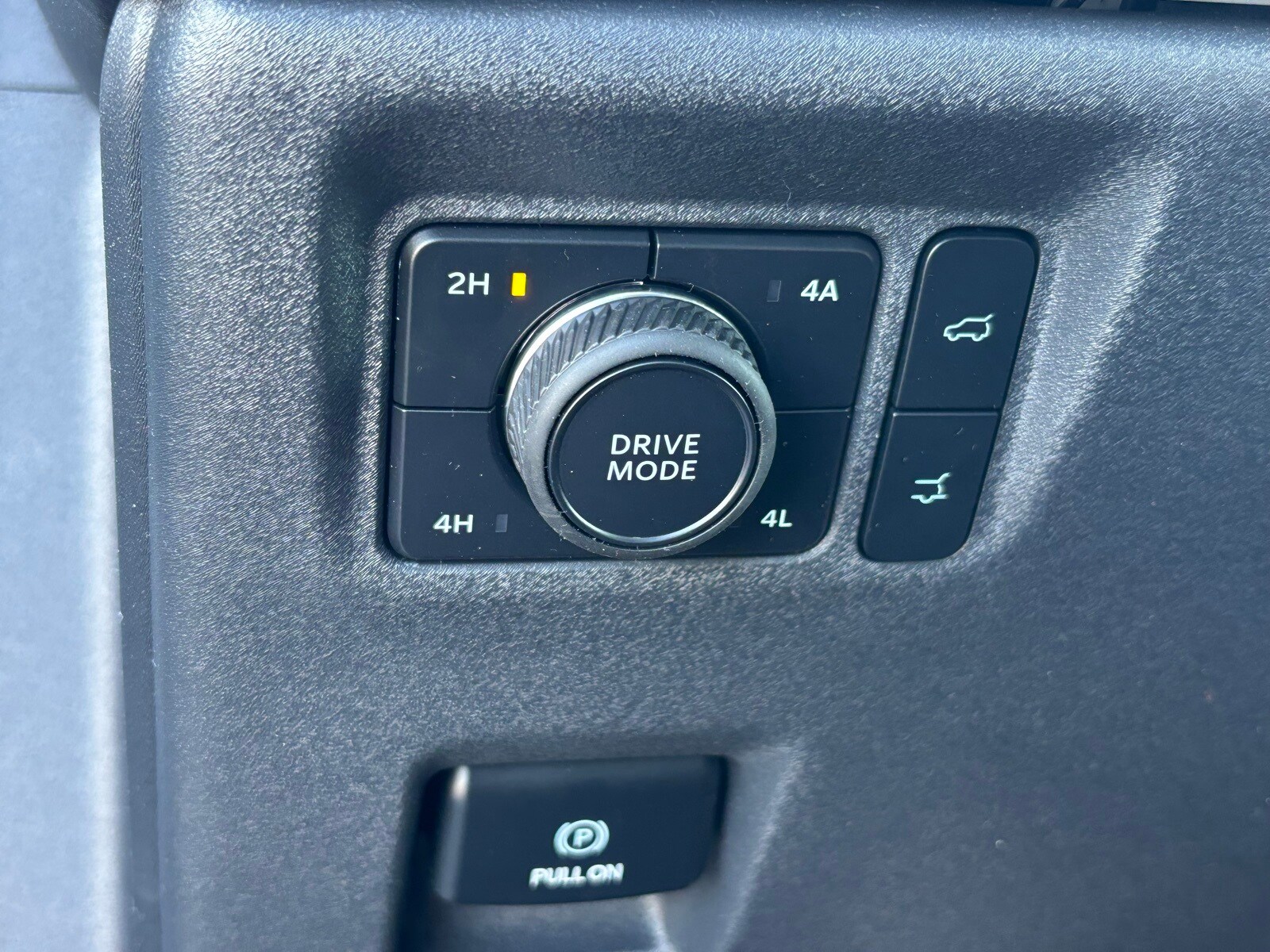 2025 Ford Expedition Platinum photo 2