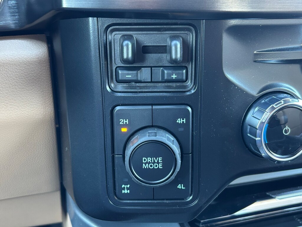 New 2026 Ford F-250 Lariat Truck Crew Cab