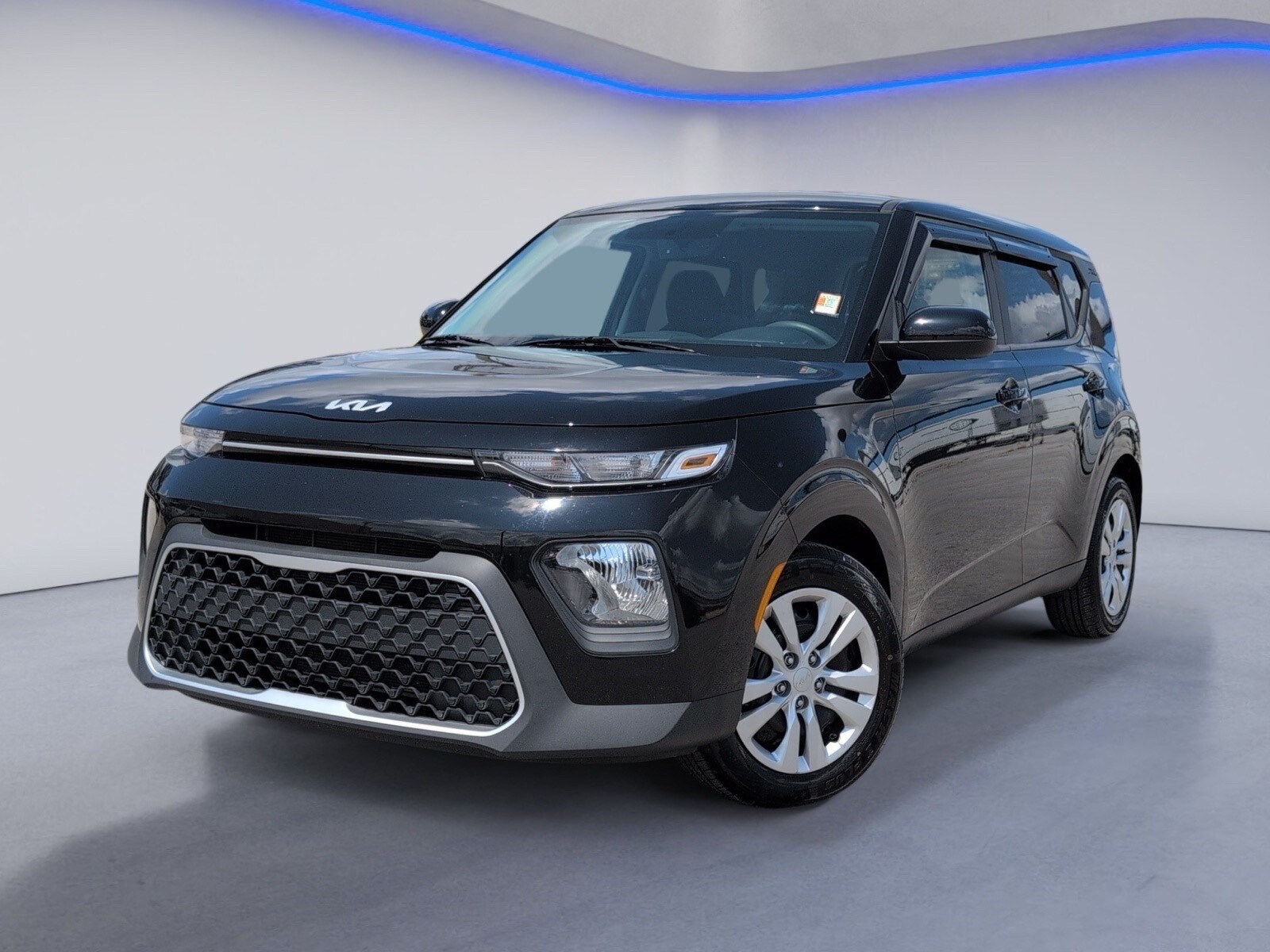 2022 Kia Soul LX photo 2