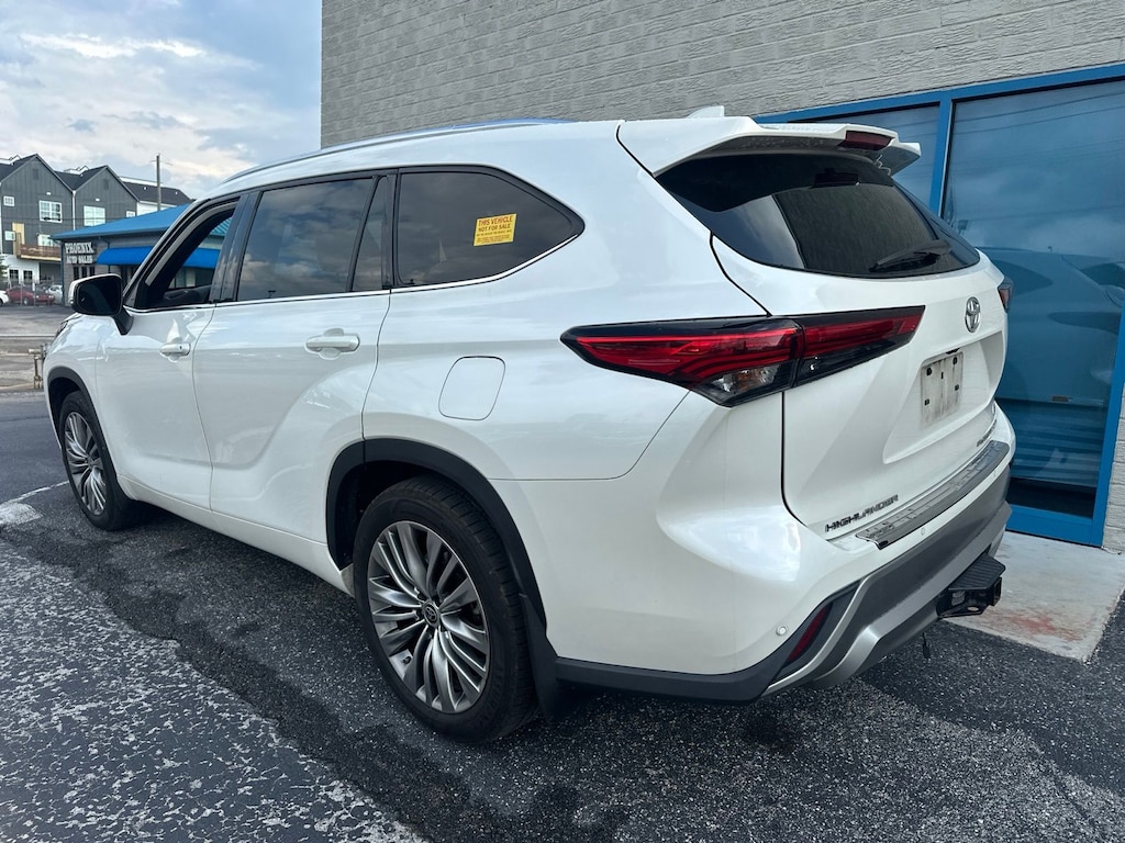 Used 2021 Toyota Highlander Platinum SUV