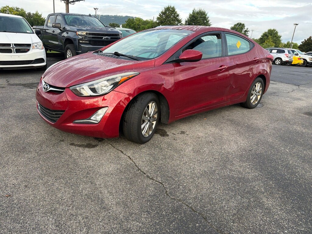 Used 2016 Hyundai Elantra SE Sedan