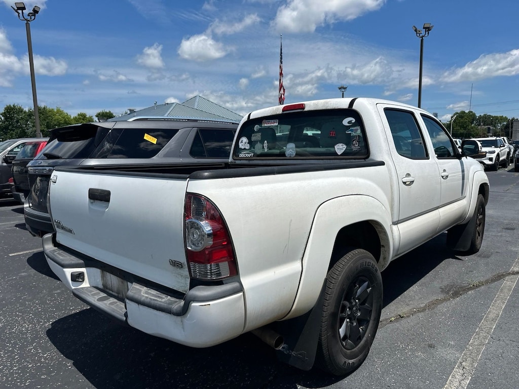 Used 2015 Toyota Tacoma Base V6 Truck