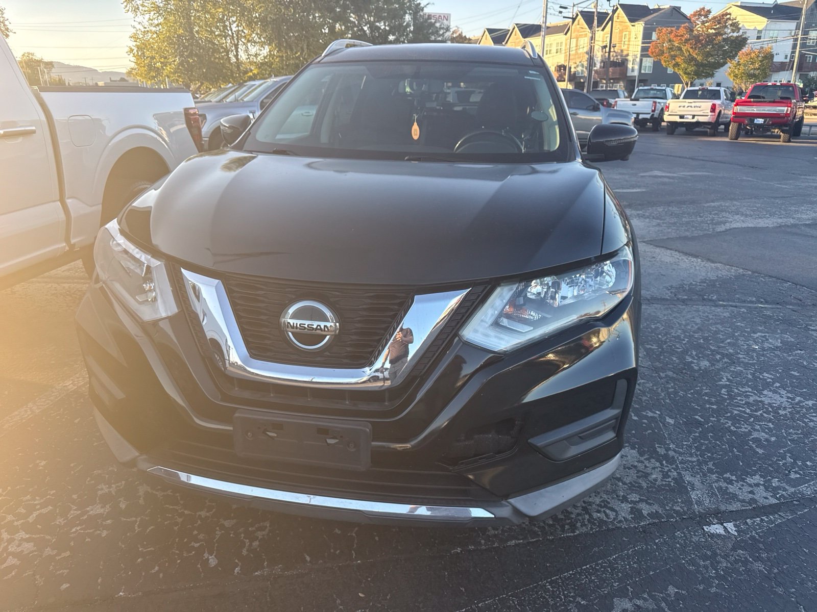 Used 2018 Nissan Rogue SV SUV