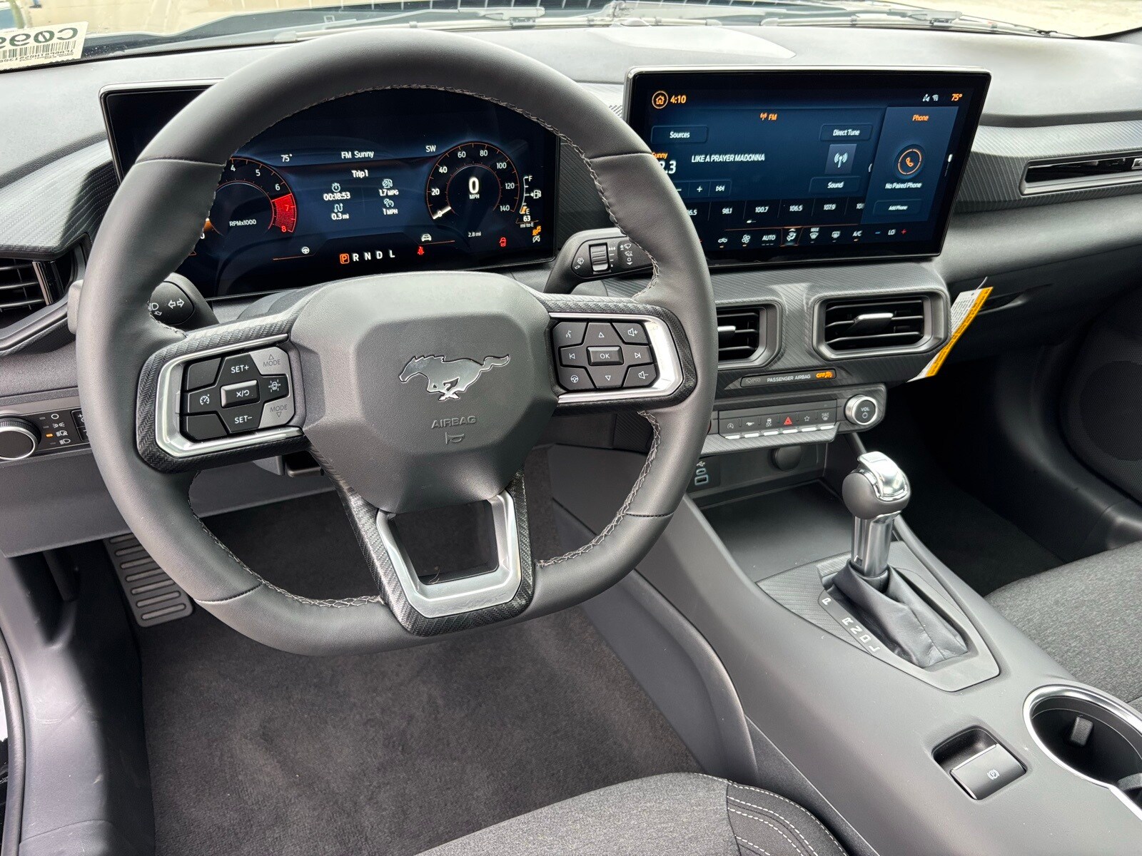 2025 Ford Mustang EcoBoost photo 3