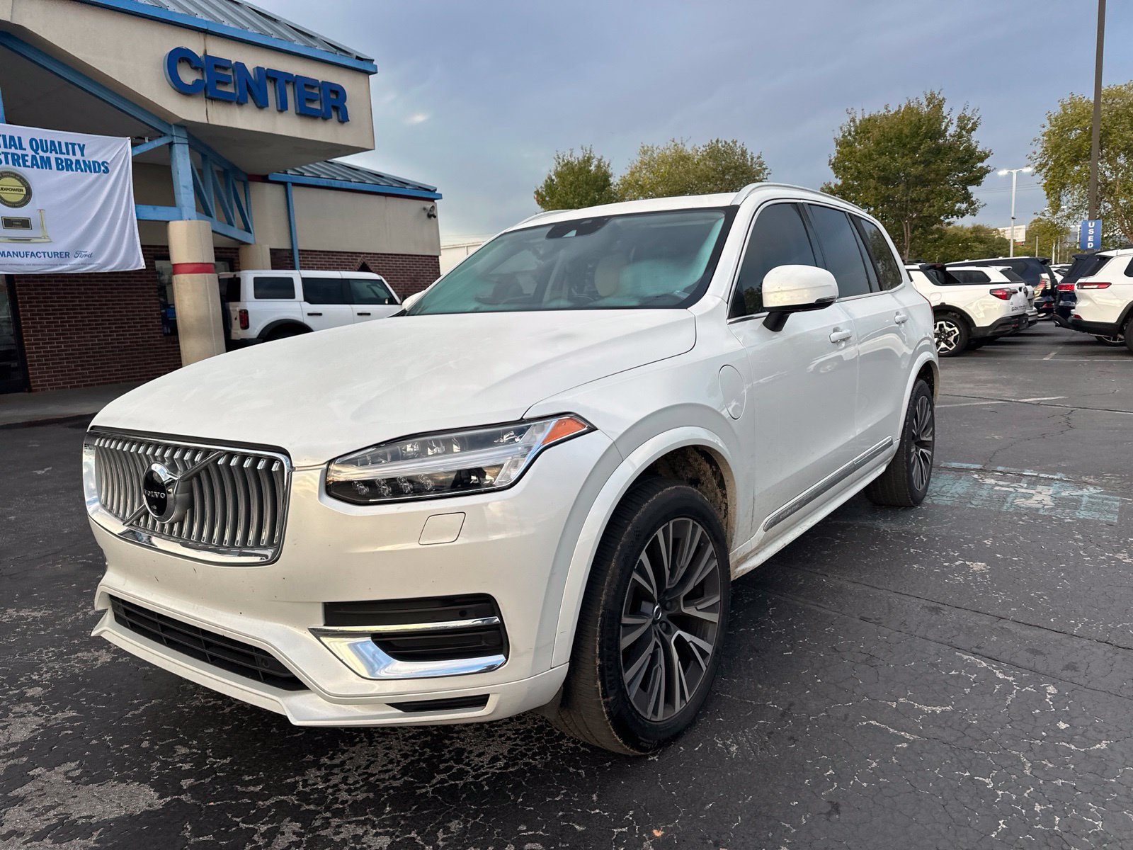 Certified 2022 Volvo XC90 Recharge Plug-In Hybrid T8 Inscription Expression Extended Range 7P SUV