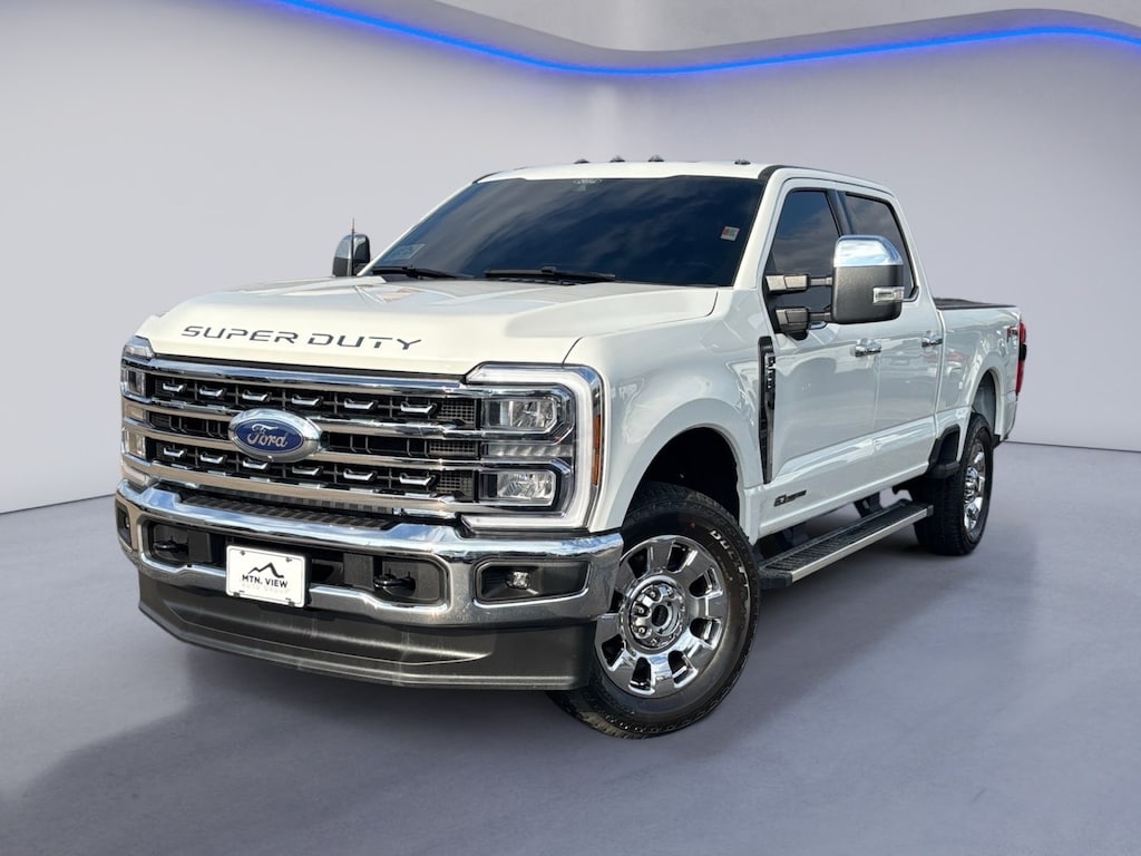 Used 2025 Ford F-250 Lariat Truck