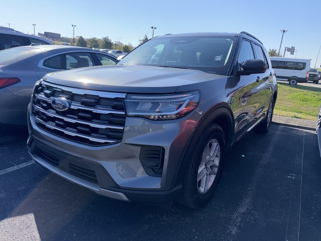 Used 2025 Ford Explorer Active SUV