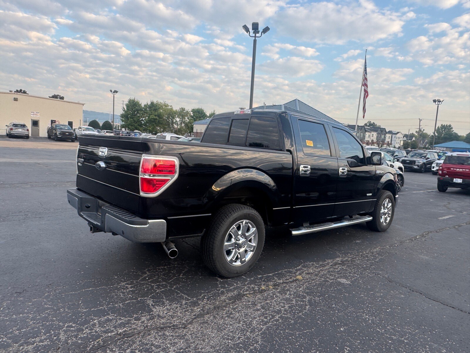 2013 Ford F-150 XLT photo 4