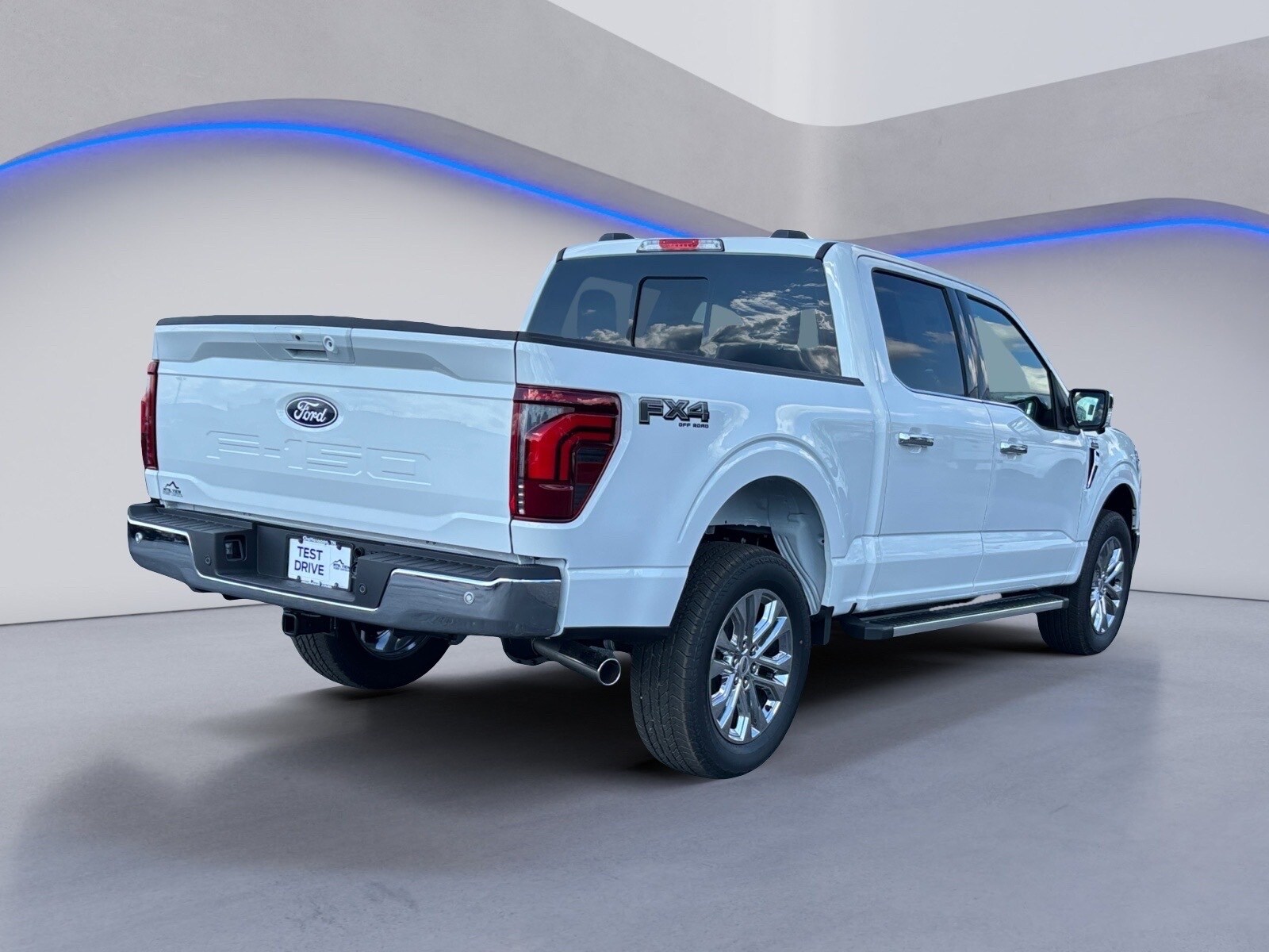 2025 Ford F-150 Lariat photo 4