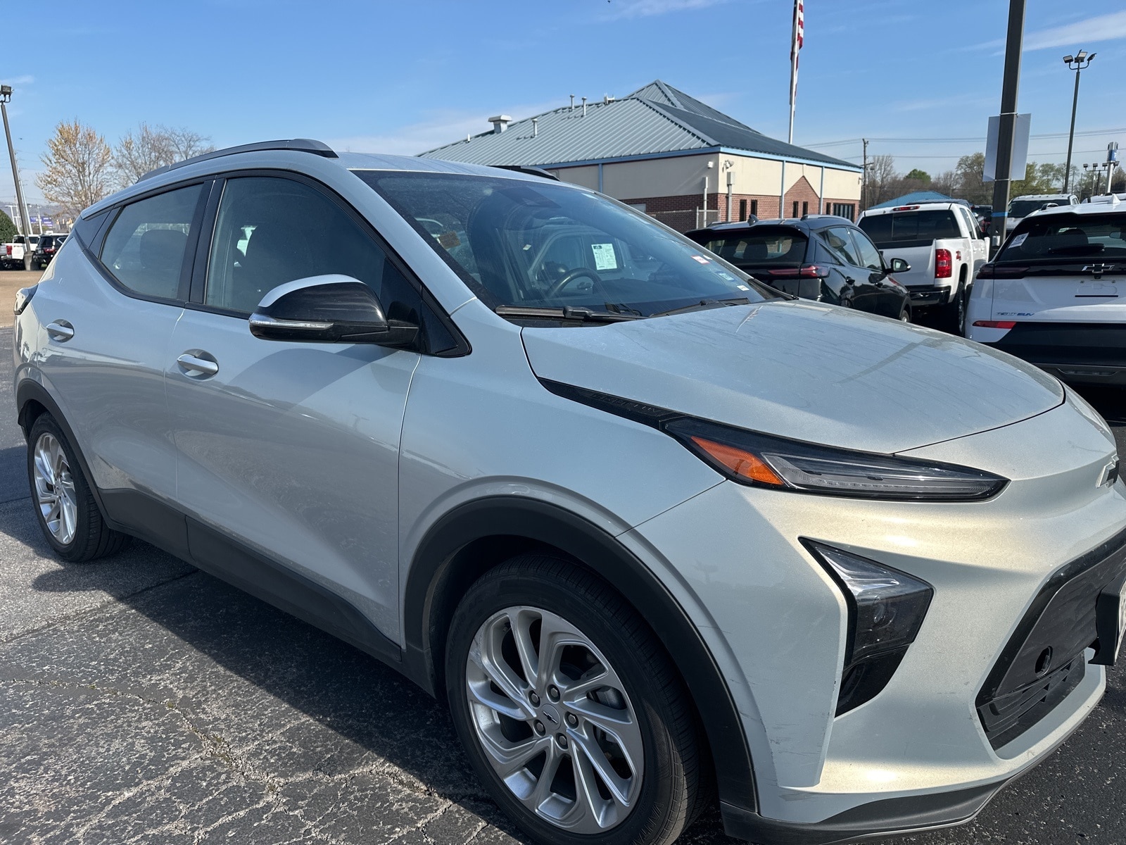 Used 2023 Chevrolet Bolt EUV LT with VIN 1G1FY6S07P4134082 for sale in Chattanooga, TN