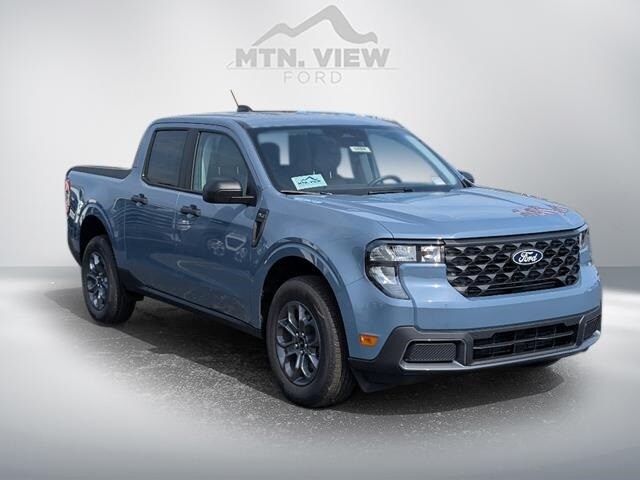 2025 Ford Maverick XLT photo 2