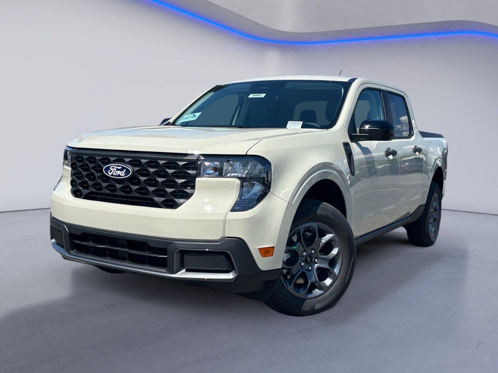 2025 Ford Maverick XLT photo 2