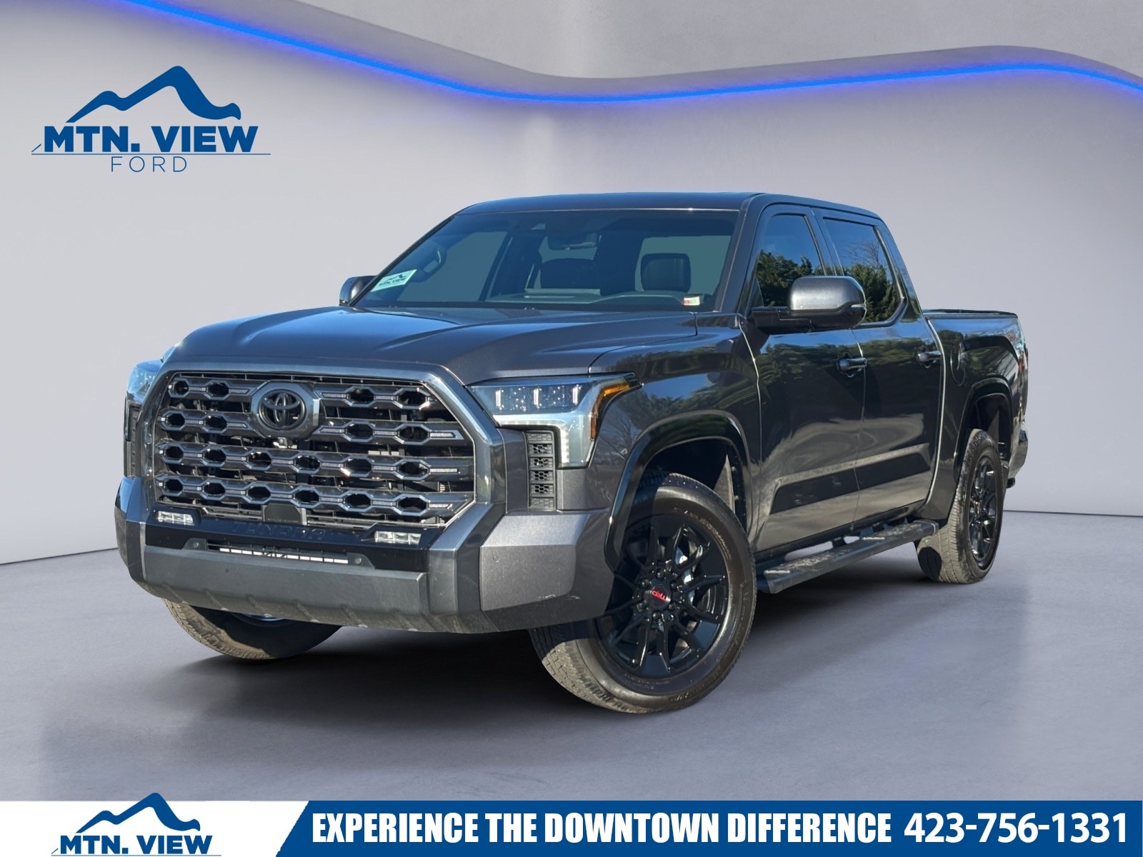 2023 Toyota Tundra Platinum's photo