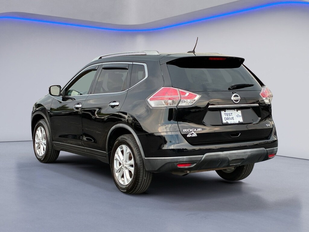 Used 2015 Nissan Rogue SV SUV