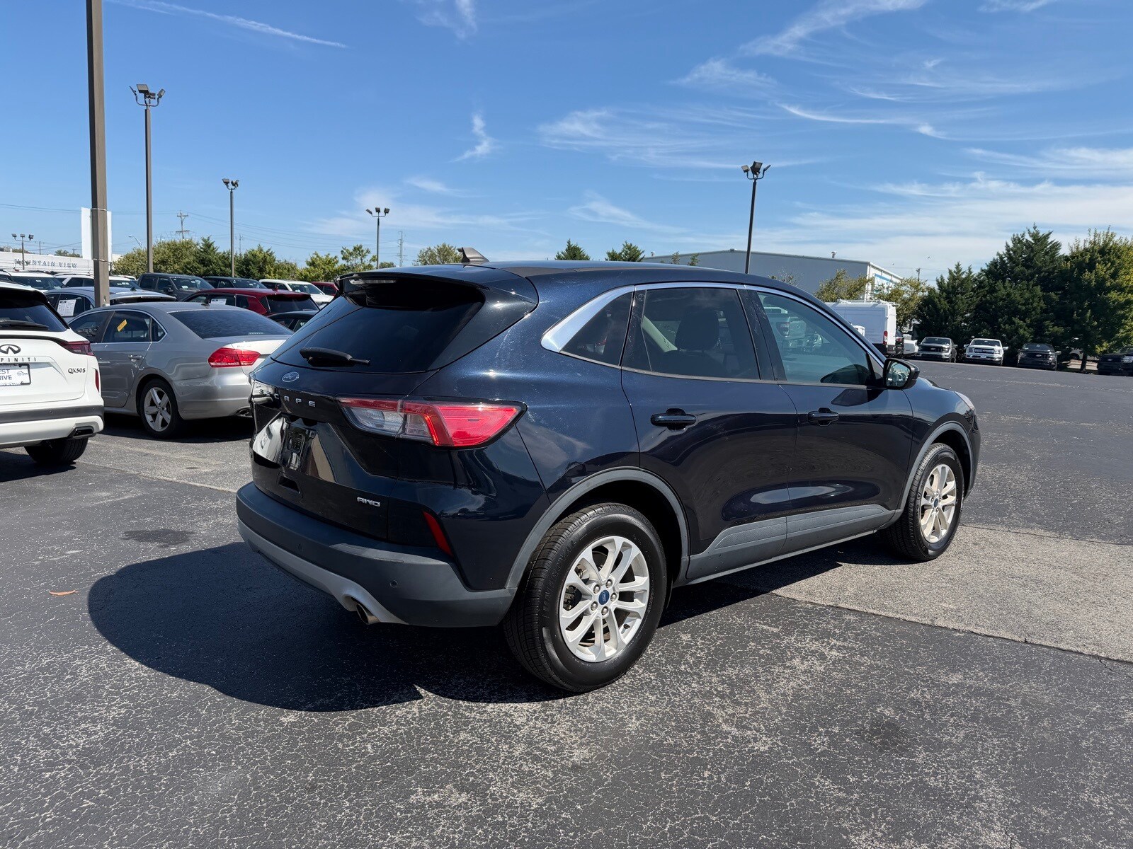 2021 Ford Escape SE photo 3