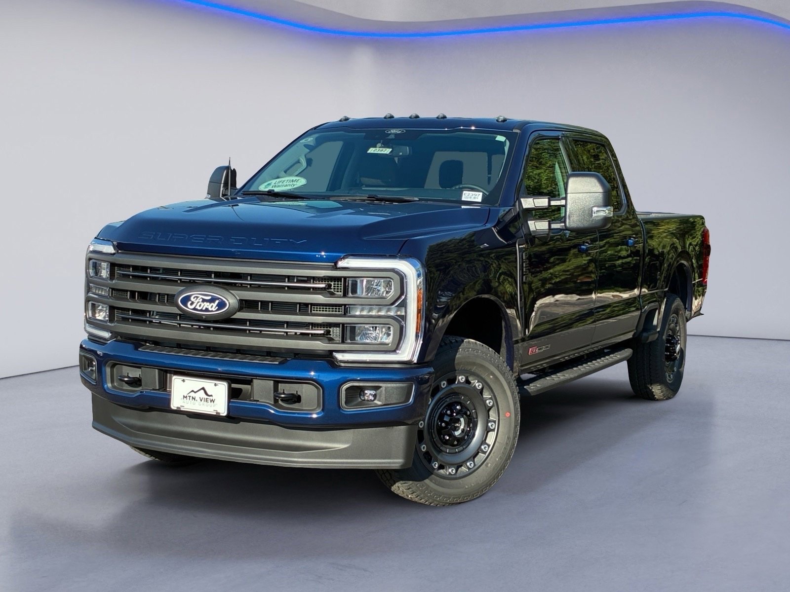 New 2027 Ford F-250 XLT Truck Crew Cab