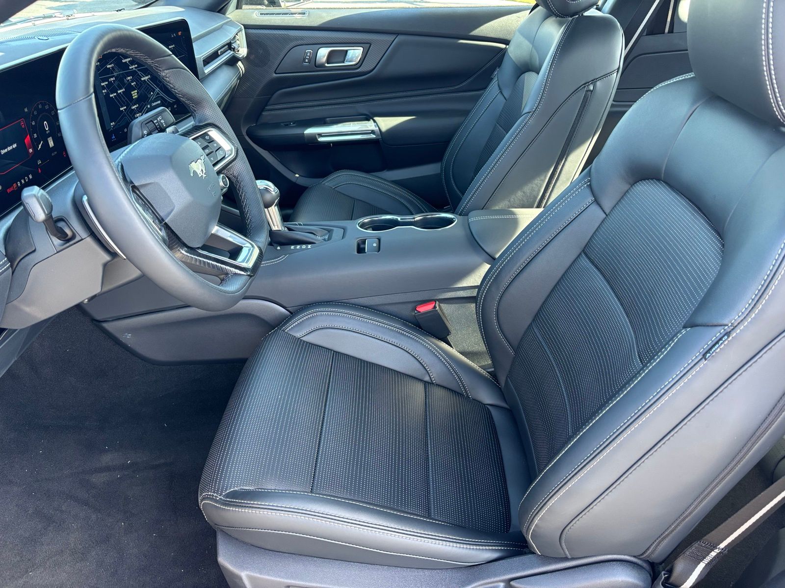 2025 Ford Mustang GT Premium Fastback - Photo 18