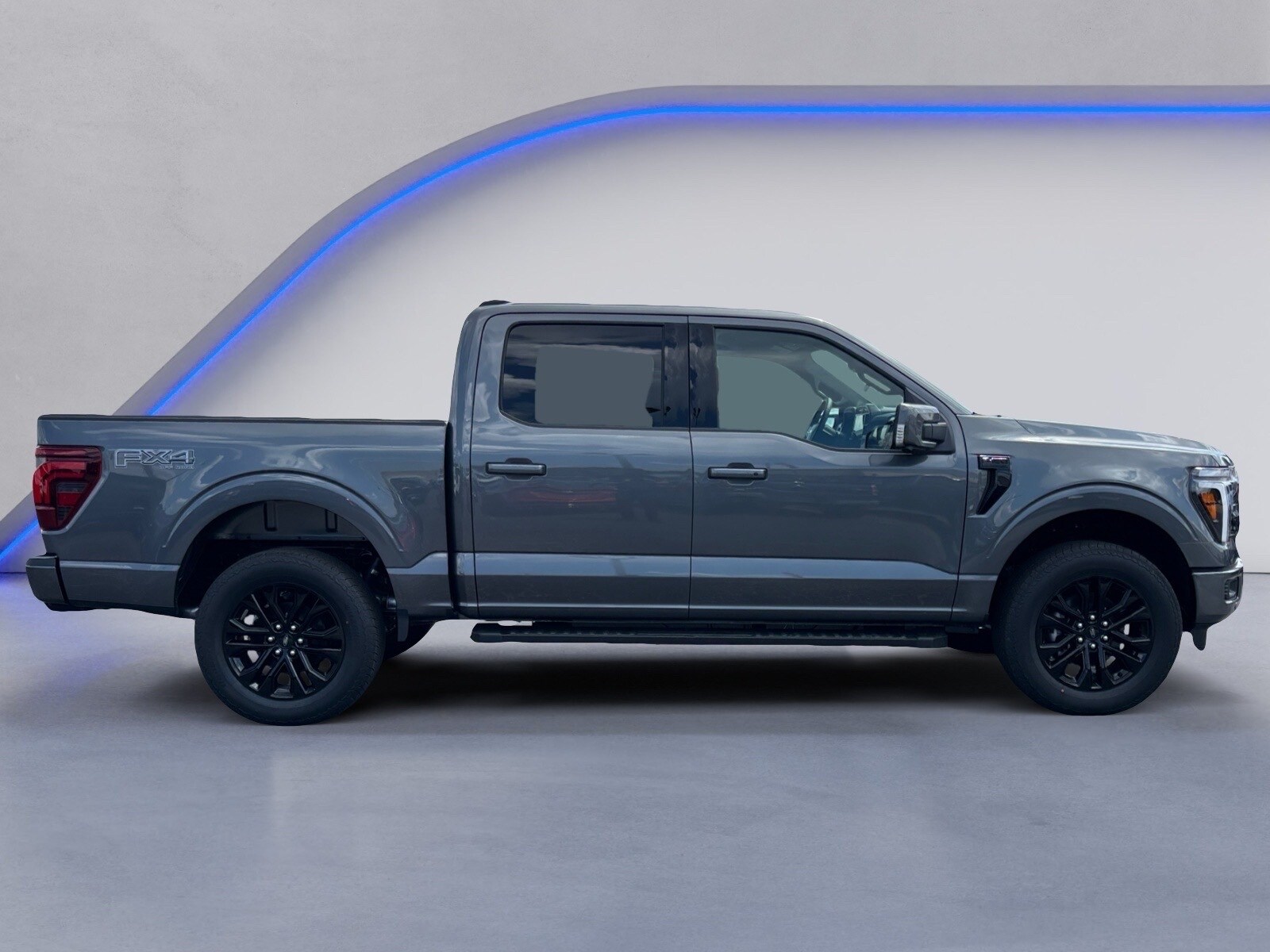 2025 Ford F-150 Lariat photo 4
