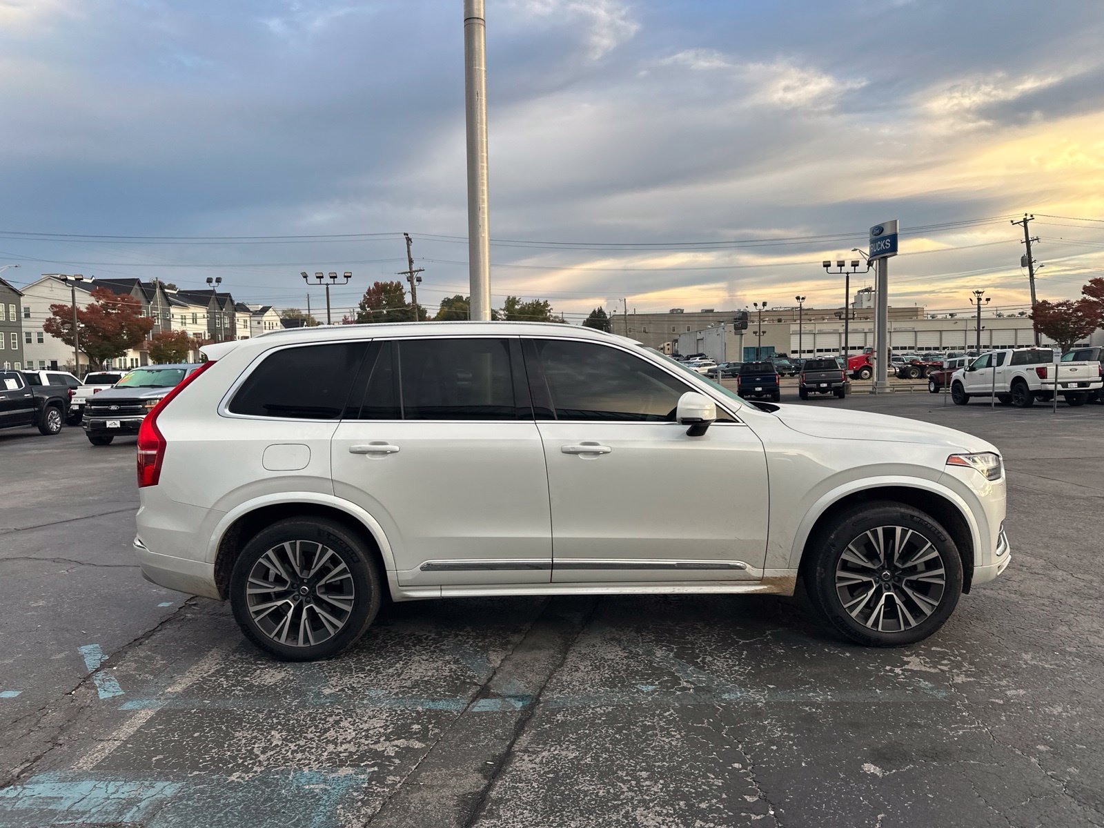 Certified 2022 Volvo XC90 Recharge Plug-In Hybrid T8 Inscription Expression Extended Range 7P SUV