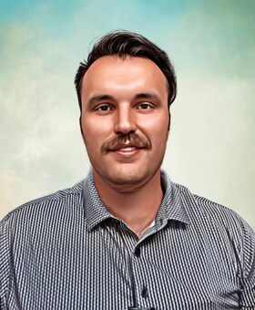 Staff member Race Henderson from 162af2788fb2