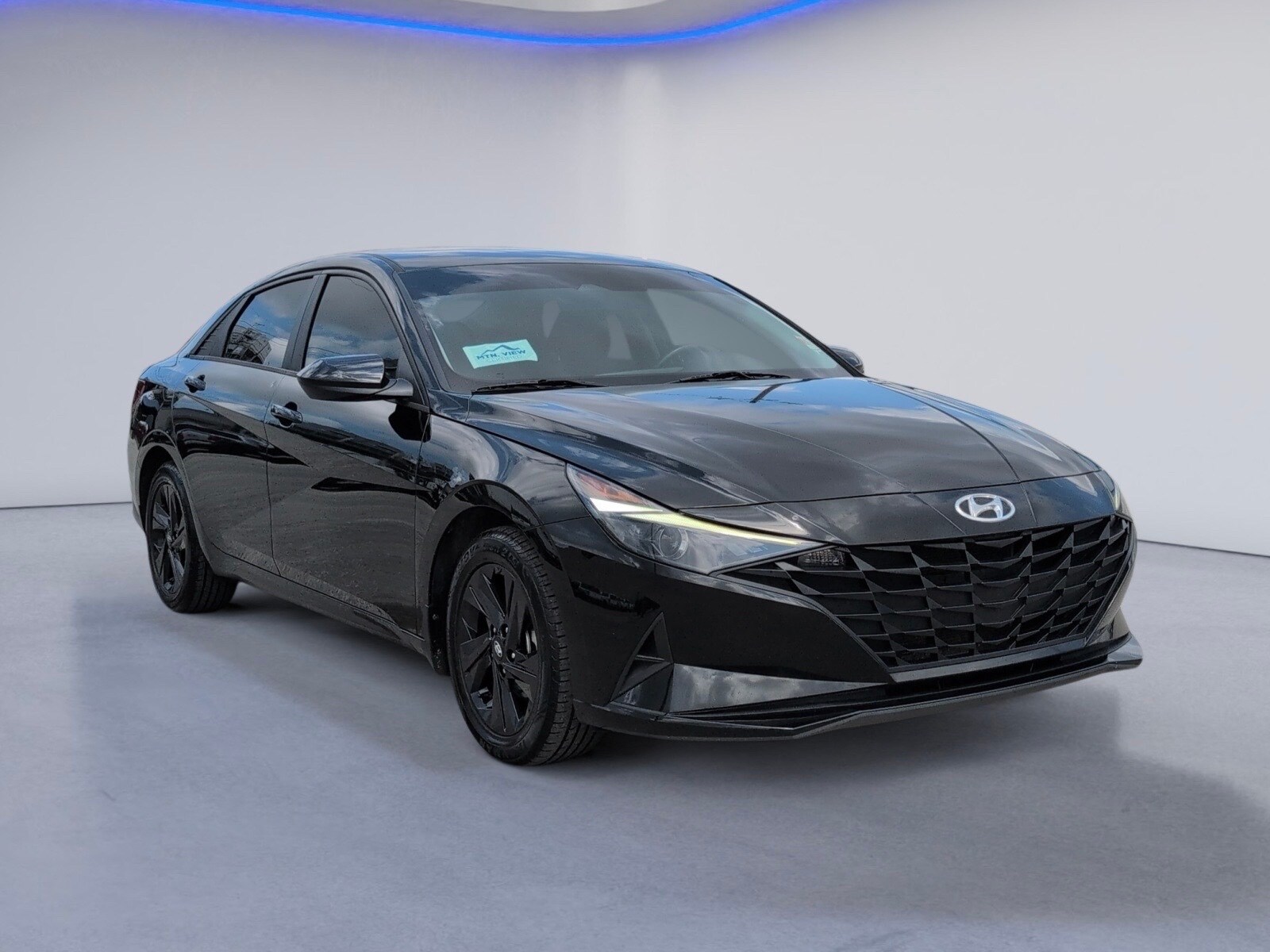 2023 Hyundai Elantra SEL photo 4