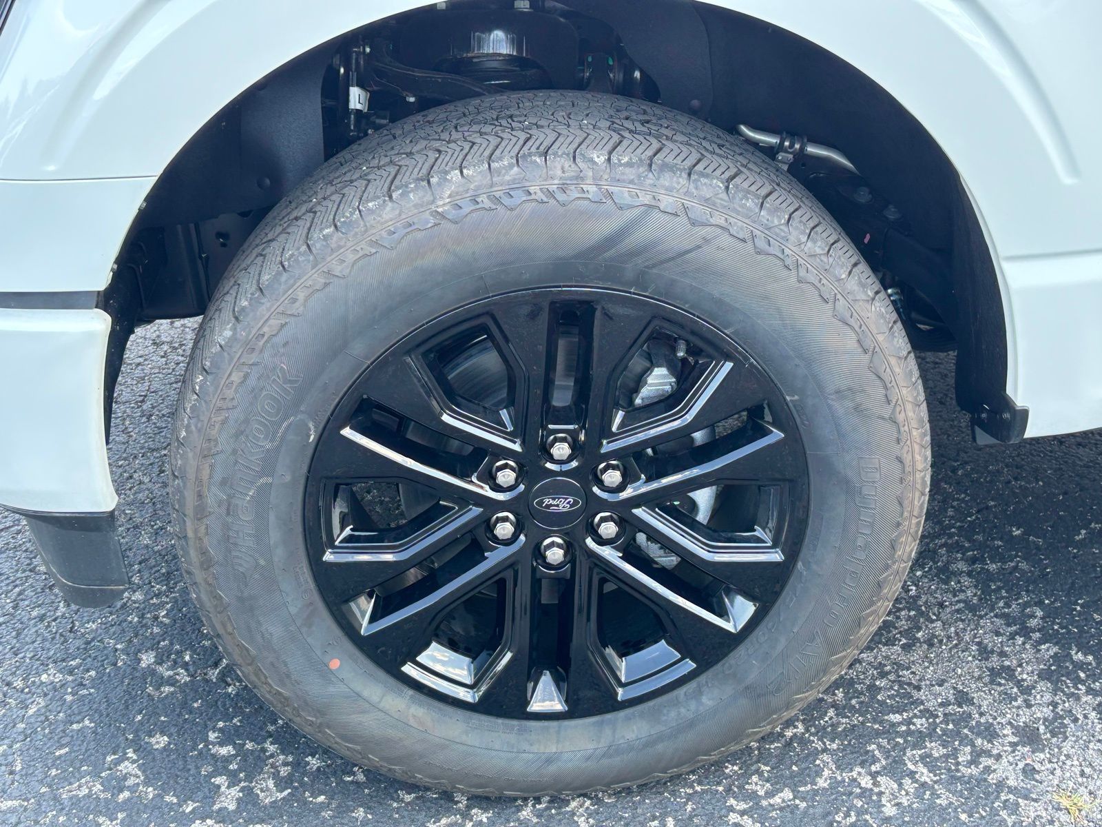 2025 Ford F-150 Lariat - Photo 9