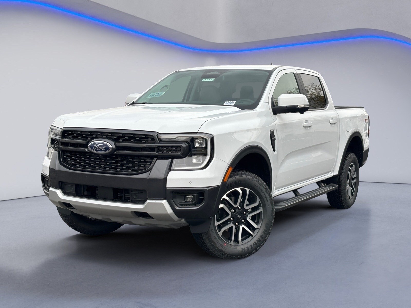 2025 Ford Ranger Lariat photo 2