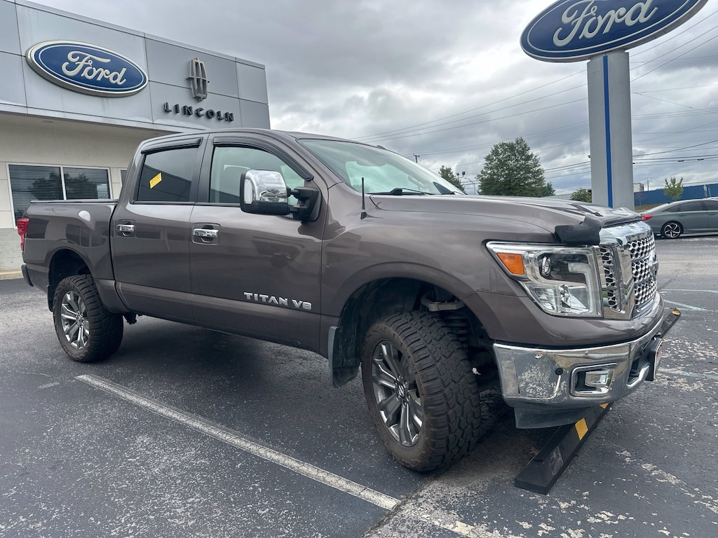 Used 2018 Nissan Titan SL Truck