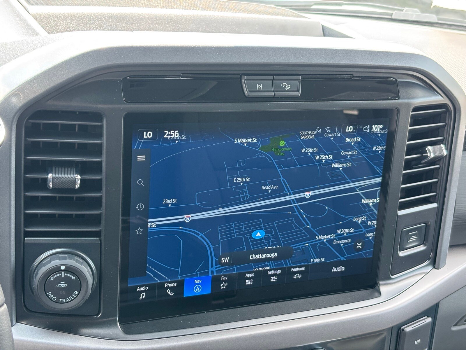 2025 Ford F-150 XLT photo 4