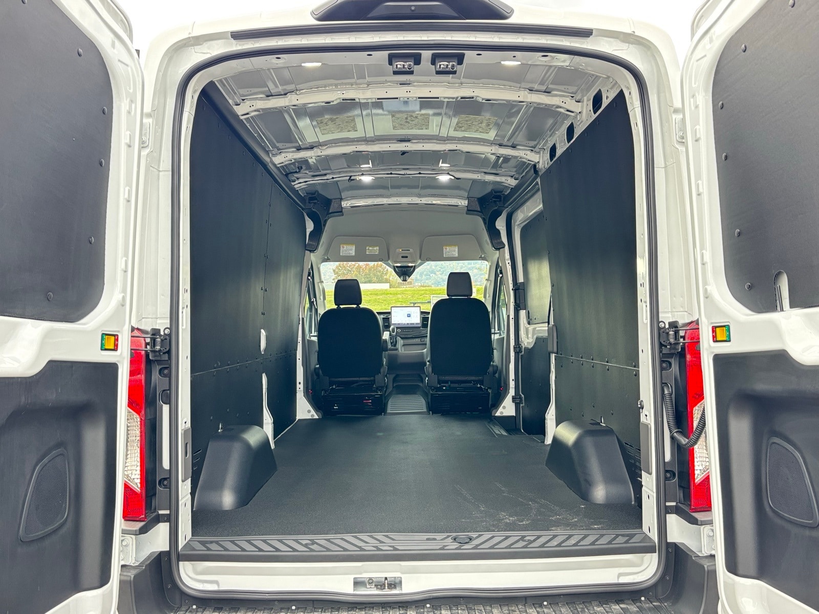 2026 Ford Transit Van Base - Photo 19