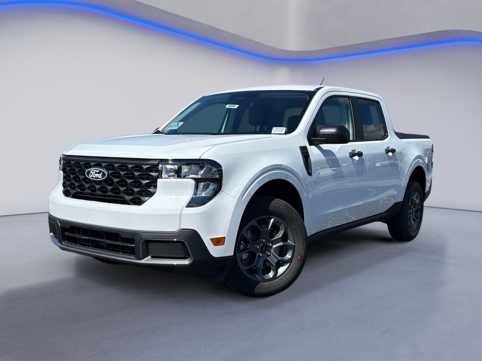 2025 Ford Maverick XLT photo 2