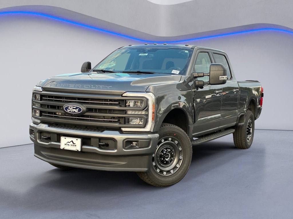New 2027 Ford F-250 XLT Truck Crew Cab