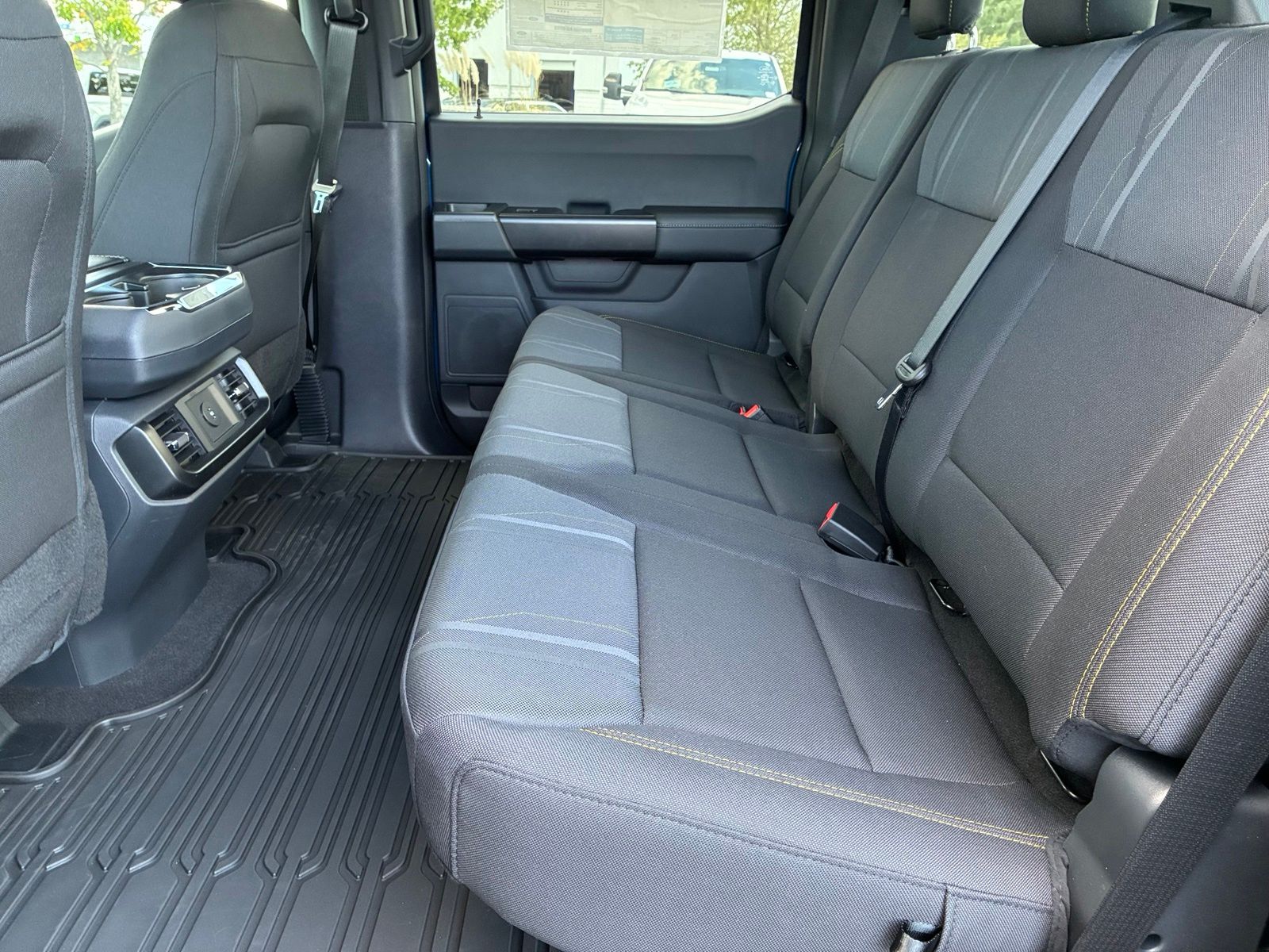 2025 Ford F-150 STX - Photo 14