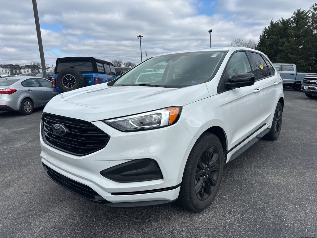 Used 2023 Ford Edge SE SUV