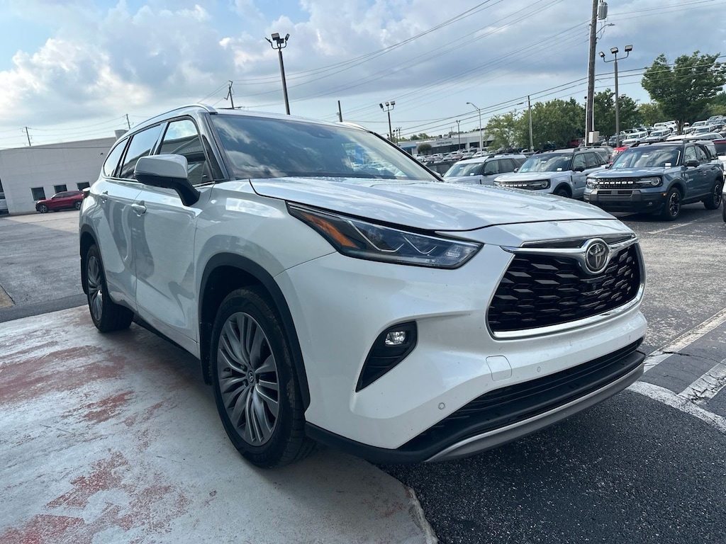 Used 2021 Toyota Highlander Platinum SUV