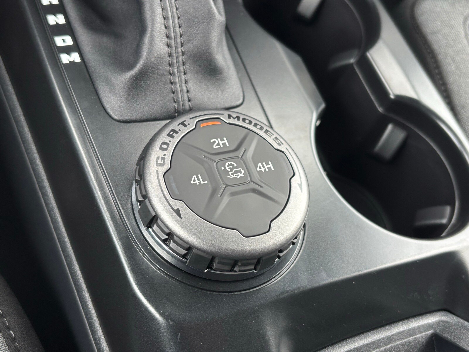 2025 Ford Bronco Base photo 3