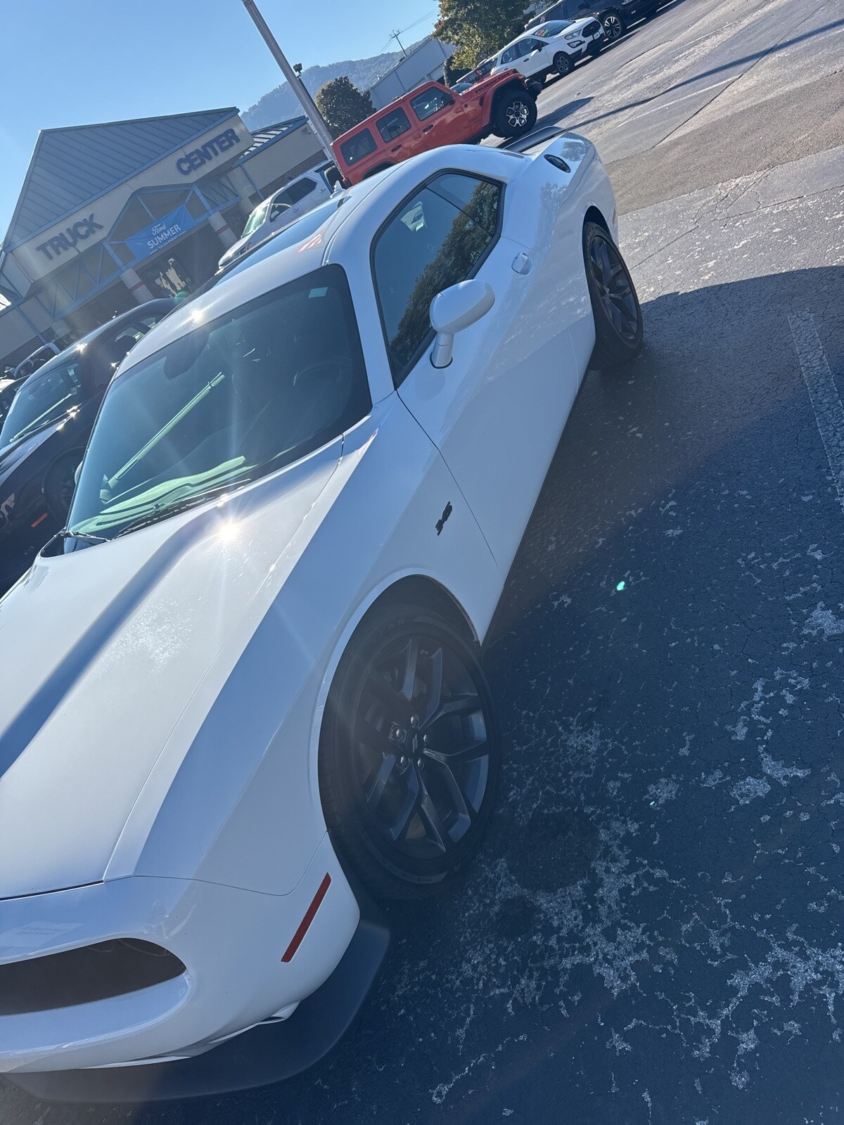 2023 Dodge Challenger R/T photo 3