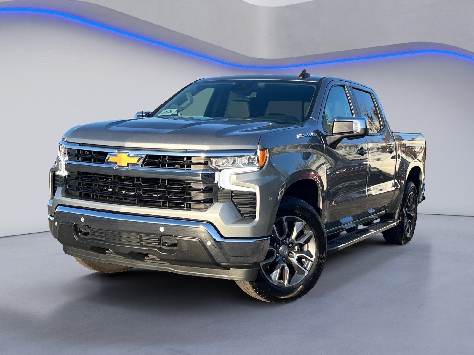 2024 Chevrolet Silverado 1500 LT1 photo 2