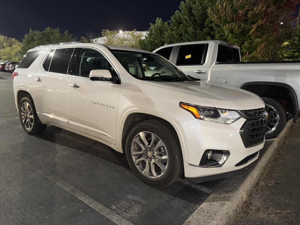 Used 2021 Chevrolet Traverse Premier SUV