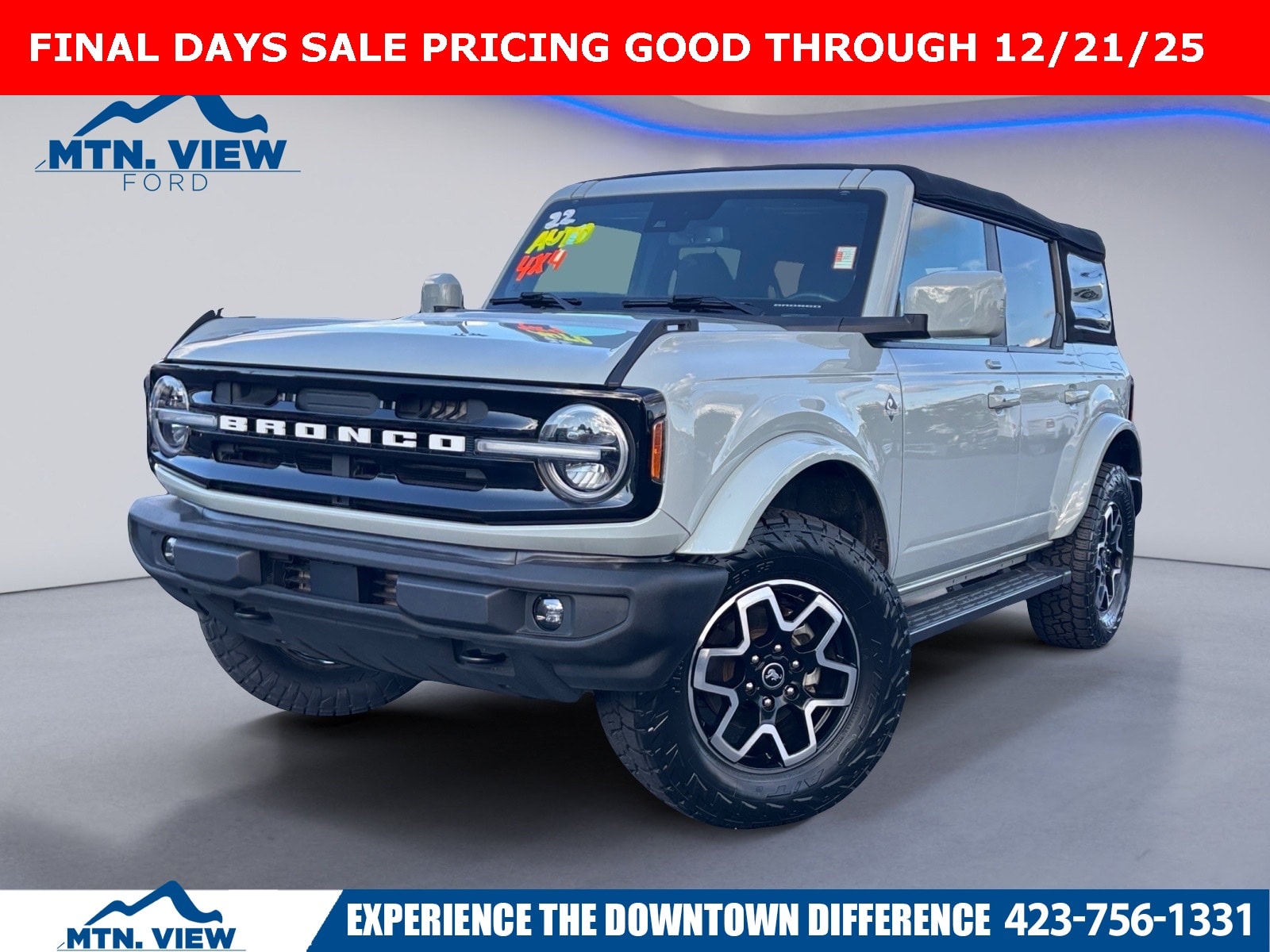2022 Ford Bronco 4-Door Outer Banks's photo