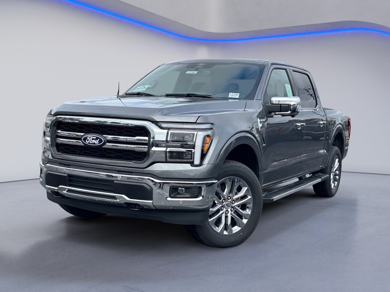2025 Ford F-150 Lariat photo 2
