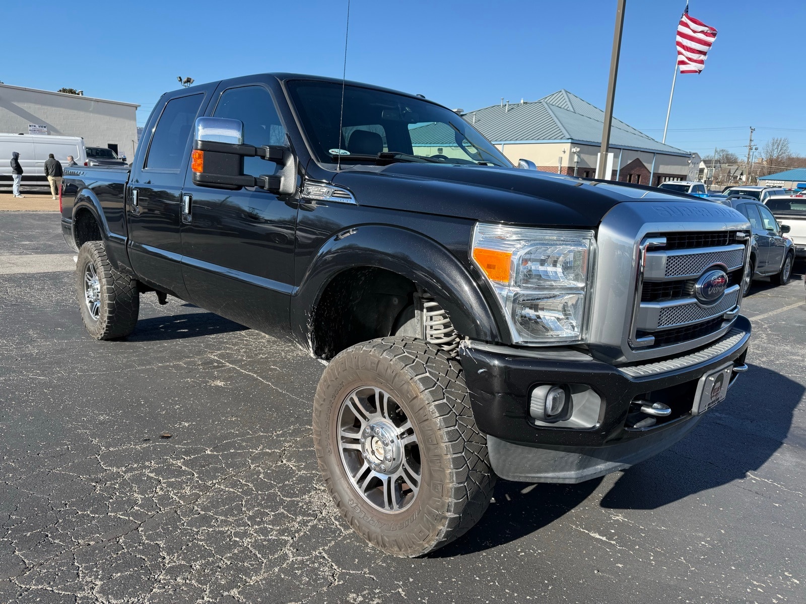 2015 Ford F-250 Super Duty Lariat's photo