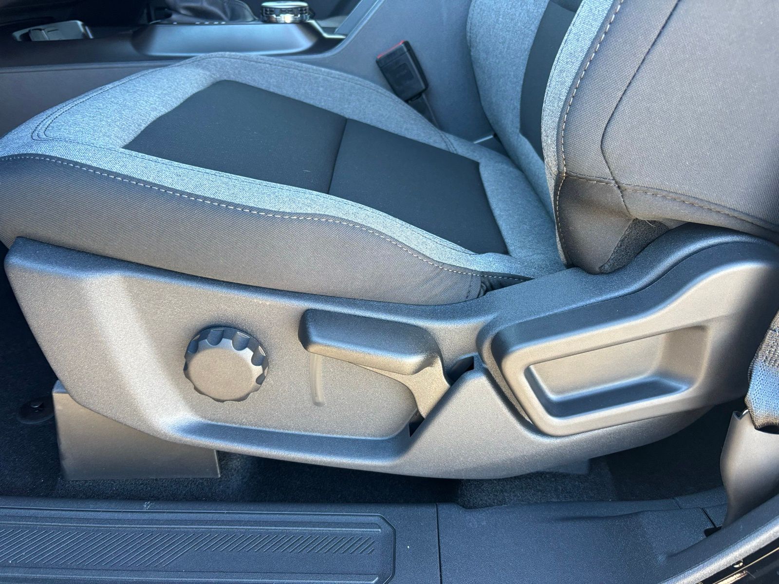 2025 Ford Bronco 2-Door Base - Photo 16