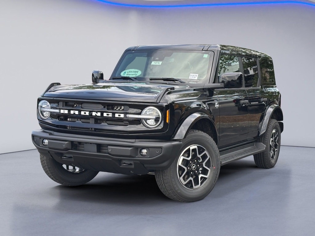 New 2026 Ford Bronco Outer Banks SUV