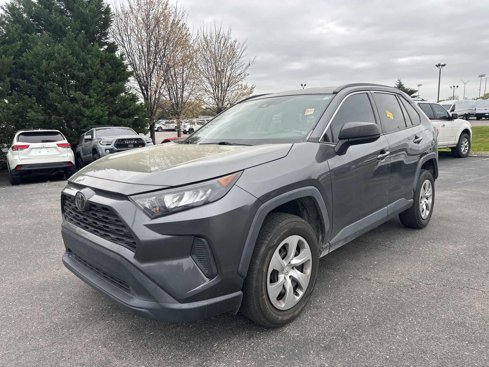2020 Toyota RAV4 LE