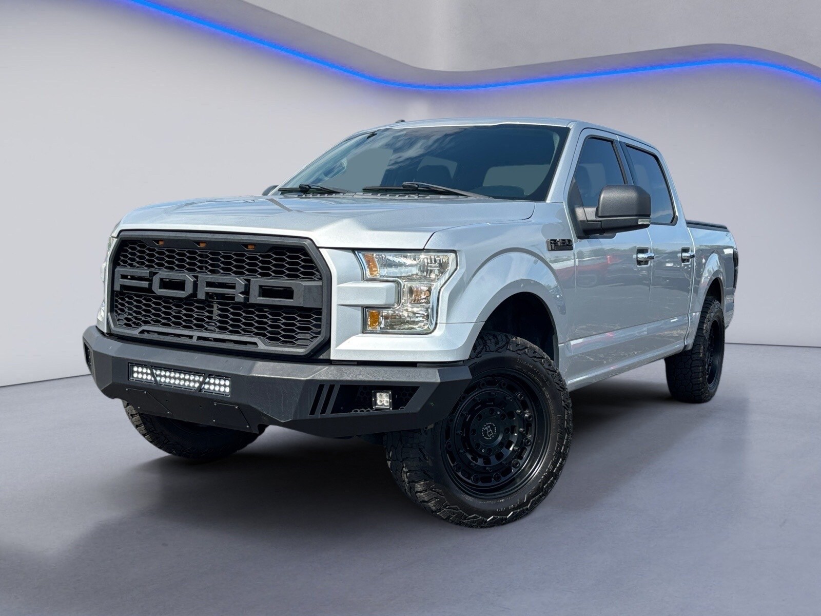 2016 Ford F-150 XLT photo 2
