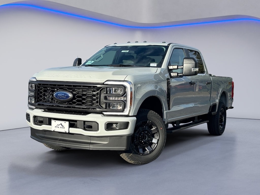 New 2026 Ford F-350 XL Truck Crew Cab