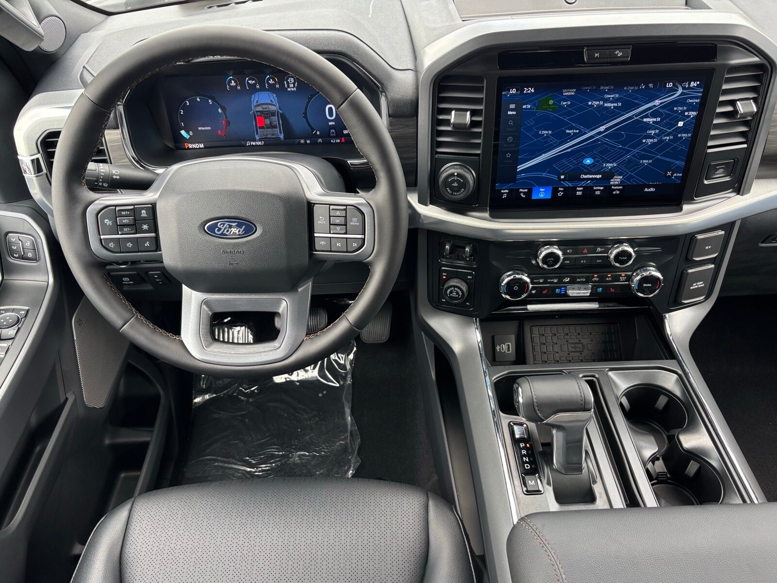 2025 Ford F-150 Lariat photo 3
