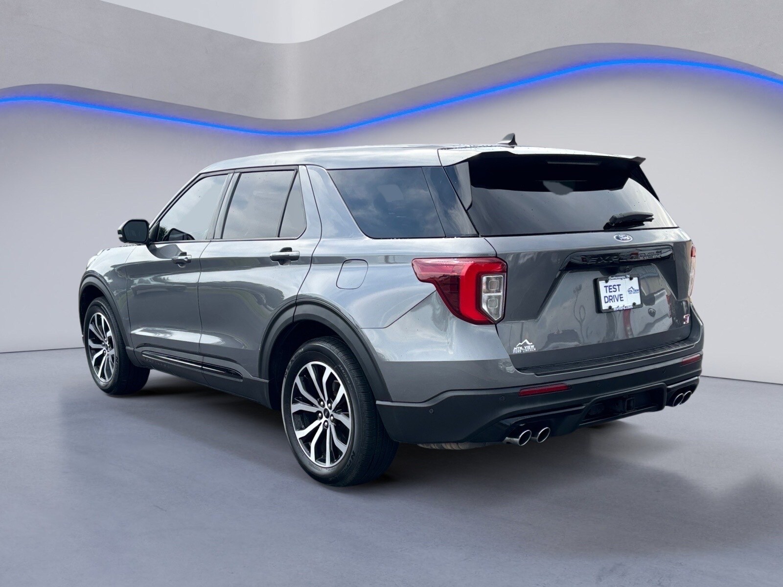 2021 Ford Explorer ST photo 4